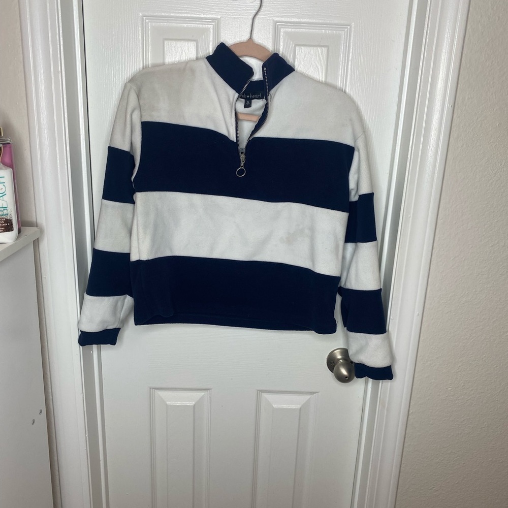 Blue and white cropped sweatshirt